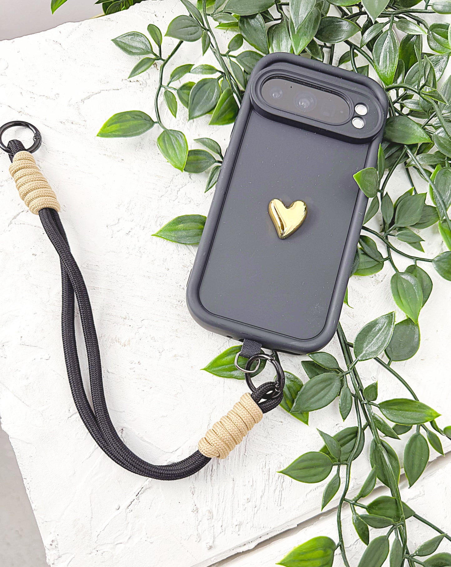 Luxe Heart Strap Case