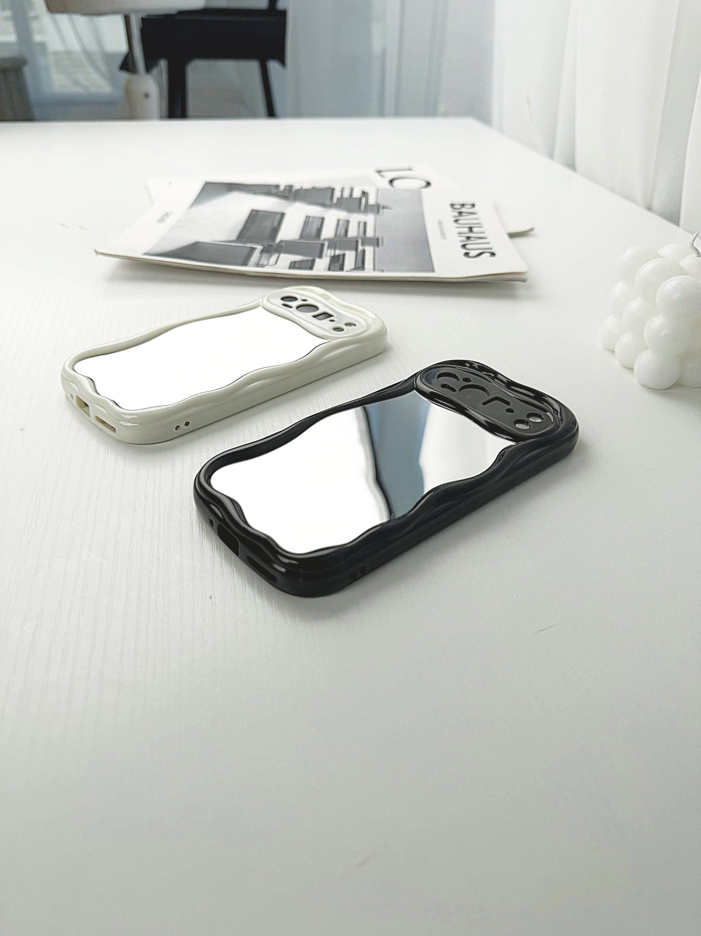 Contour Mirror Case (Pixel)