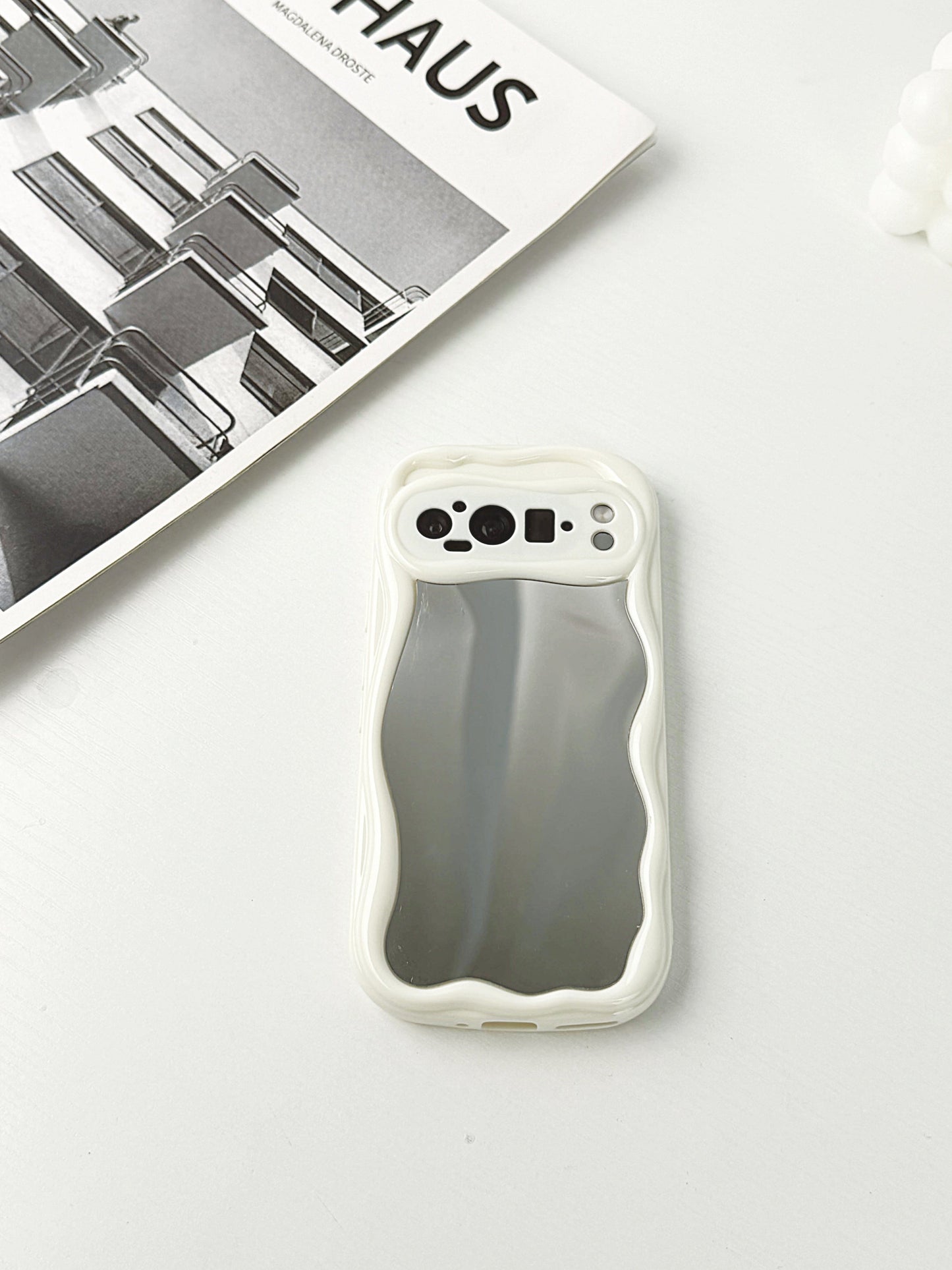 Contour Mirror Case (Pixel)