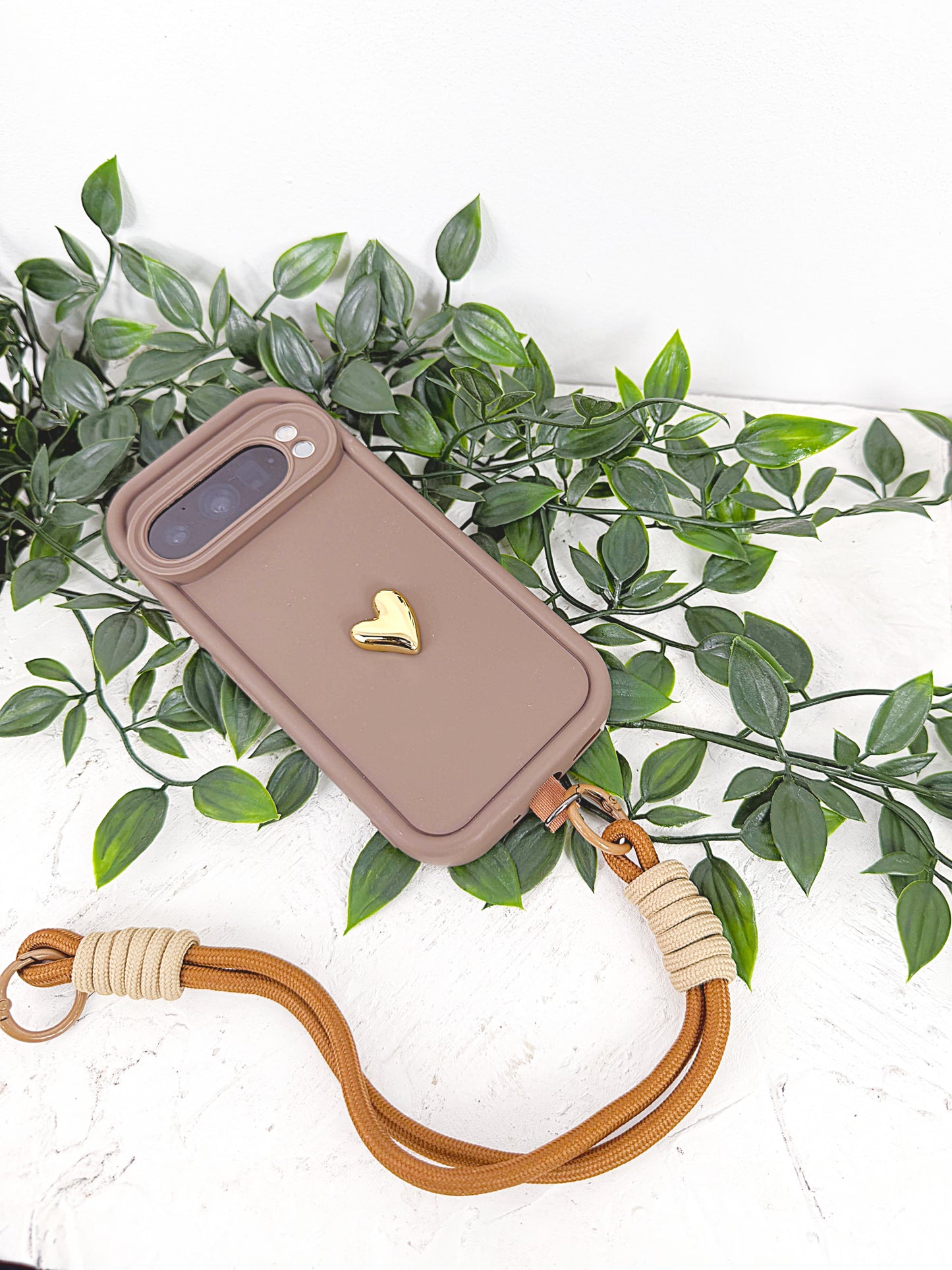 Luxe Heart Strap Case