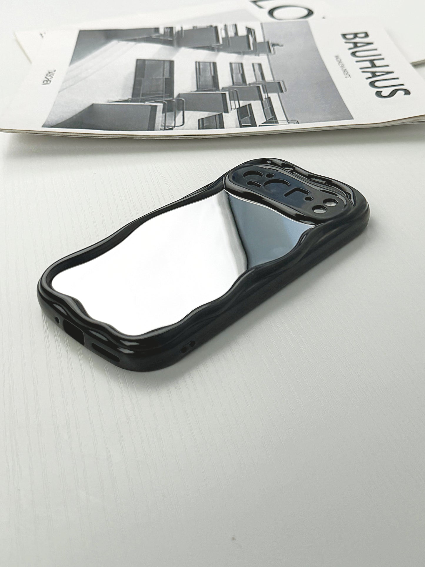Contour Mirror Case (Pixel)