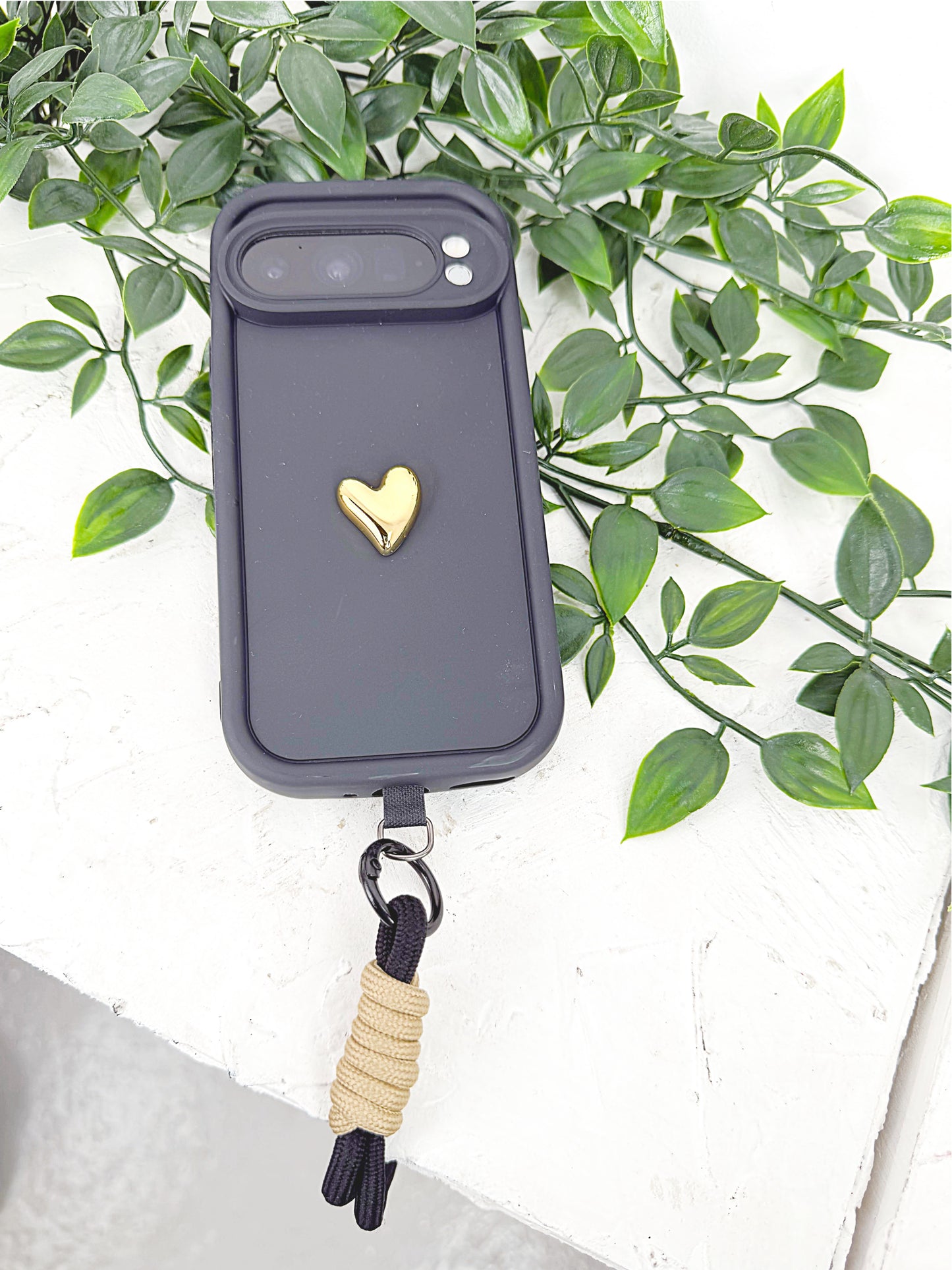 Luxe Heart Strap Case